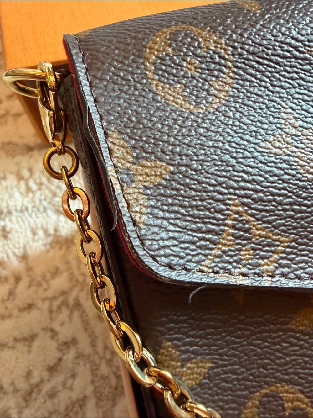Louis Vuitton Pochette Félicie Monogram Crossbody Bag - Picture 9 of 17